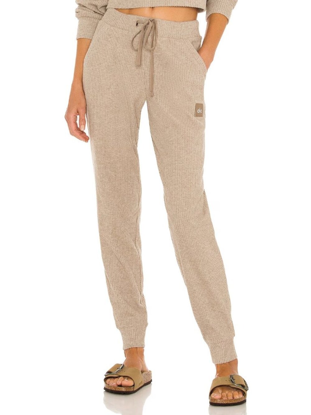 NWT Alo Yoga Muse Sweatpant in Heather Gravel Ribbed Tapered Jogger Pants XXS